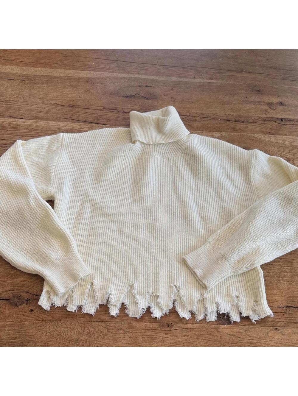 Le Lis Distressed Cream Turtleneck Sweater Size Medium